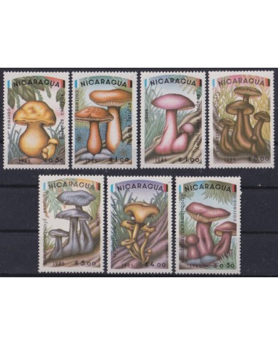 F-EX46938 NICARAGUA MNH 1986 MUSHROOMS CHAMPIGNON FUNGI.