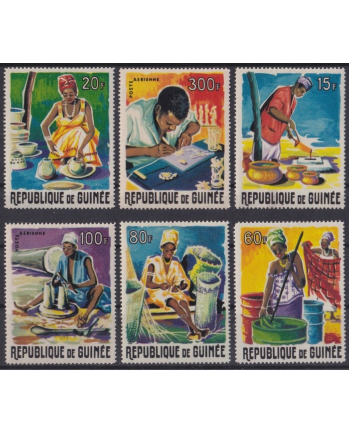 F-EX49968 GUINEA GUINEE MNH TRADITIONAL WORK OF WOMAN.