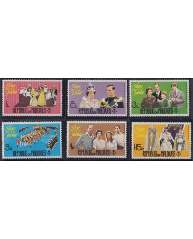 F-EX52287 MALDIVES IS 1977 MNH SILVER JUBILEE ROYAL FAMILY.