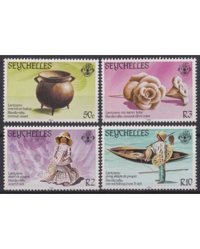 F-EX46889 SEYCHELLES IS MNH 1984 TRADITIONAL HANDICRAFT.