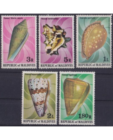 F-EX56071 MALDIVES IS MNH 1978 MARINE WILDLIFE FISH SNAIL SHELL.