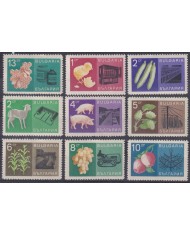 F-EX61712 BULGARIA MNH 1967 ECONOMIC ACHIVIEMENT BEE CHICKEN FLOWER FLORES.