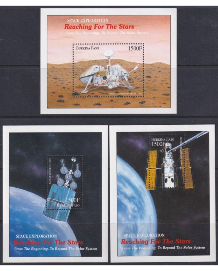 F-EX62102 BURKINA FASO MNH 2000 SPACE COSMOS EXPLORATION ROCKET REACHING FOR STAR.