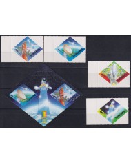 F-EX62109 VANUATU MNH 2000 SPACE COSMOS EXPLORATION ROCKET ADHESIVE.