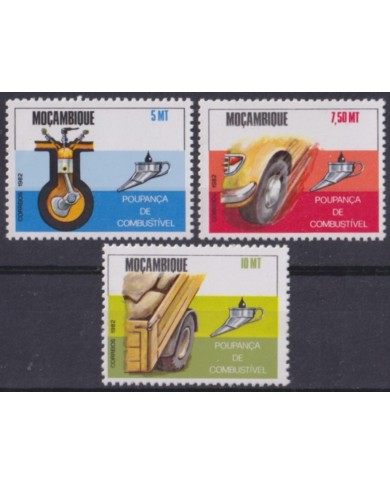 F-EX63890 MOZAMBIQUE MNH 1982 MOTOR DIESEL GASOLINE OLD CAR AUTOMOVIL.