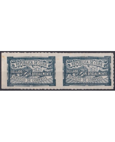 1915-45 CUBA REPUBLICA 1915 OFFICIAL SEALLED PAIR ERROR IMPERF HORIZONTAL. NO GUM.